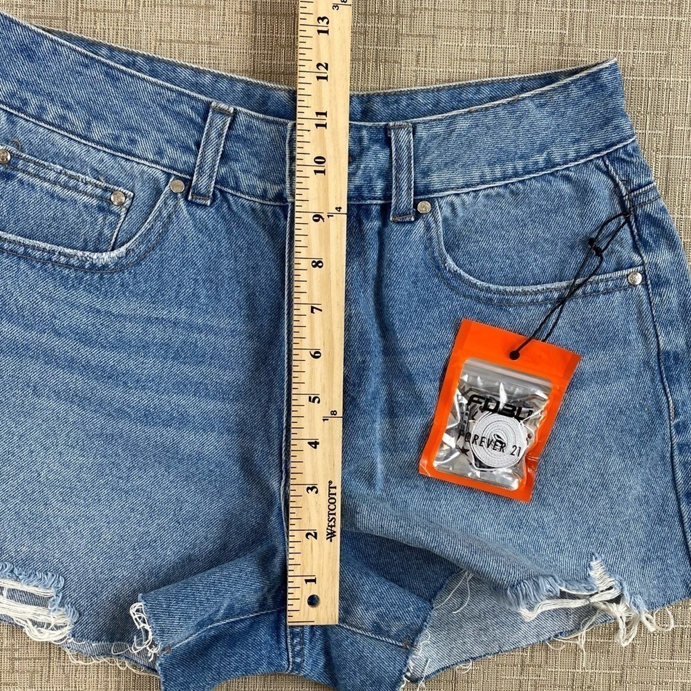 NEW FUBU Forever21 Denim Raw Hem Distressed Shorts Streetwear Sz M - Picture 9 of 13